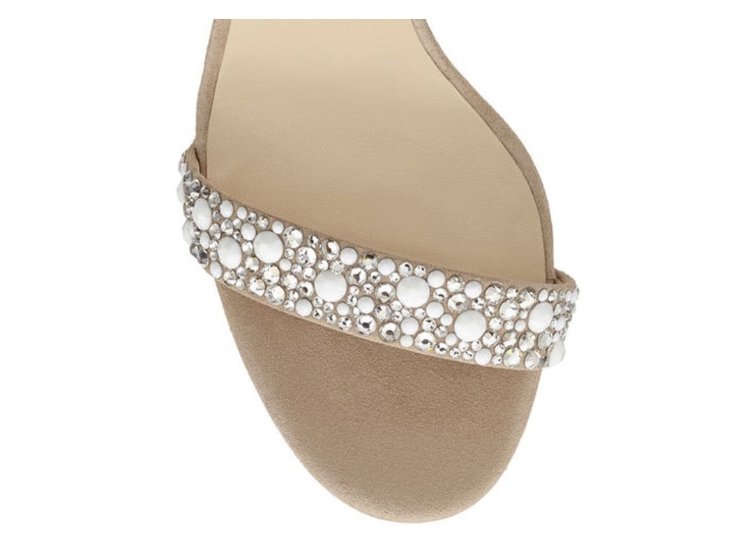 Luxe Crystal & Feather Bridal Shoes – Elegance in Every Step